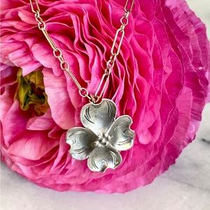 Vintage Silver Dogwood Blossom Pendant Necklace